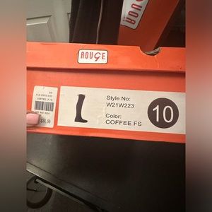 Brown boots 10 woman